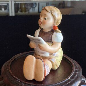 Hummel "Girl with Sheet Music" 389 Goebel Vintage Figurine with Box & Pamphlet